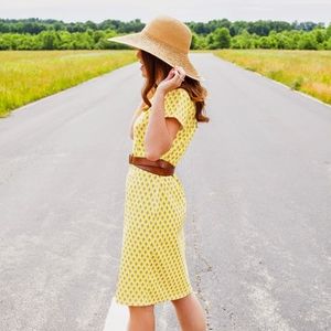 Shabby apple yellow dress